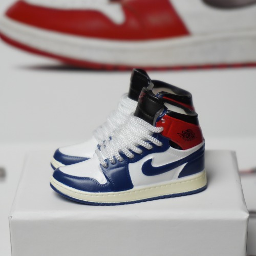 신발 미니어쳐 Nike Air Jordan 1 AJ1 Blue and red stitching (white) MT-0114