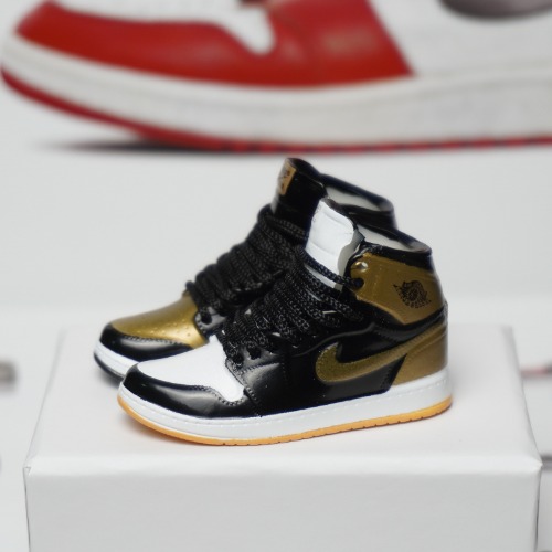 신발 미니어쳐 Nike Air Jordan 1 AJ1 Black gold TOP3 MT-0153